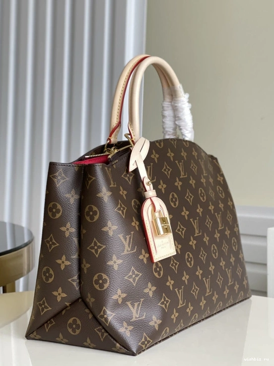 WIS LOUIS PALAIS GRAND VUITTON 1112